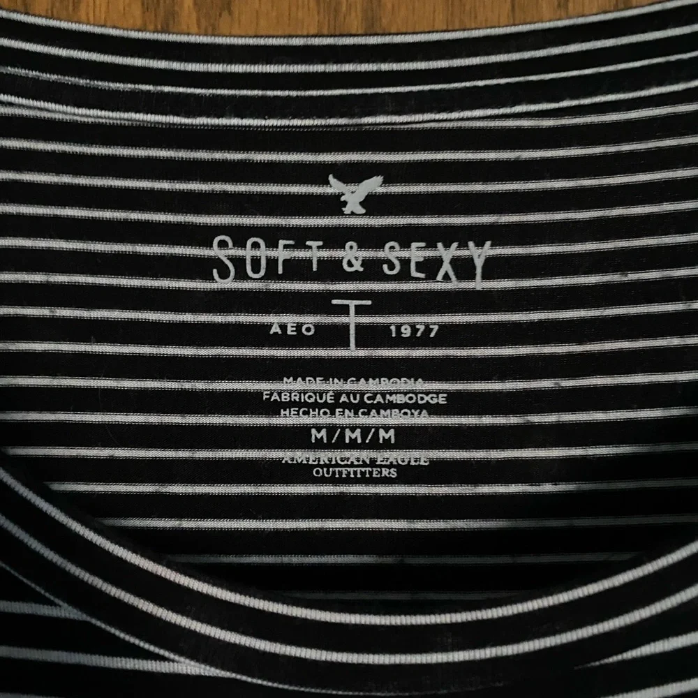 American Eagle Top - Picture 2 of 3